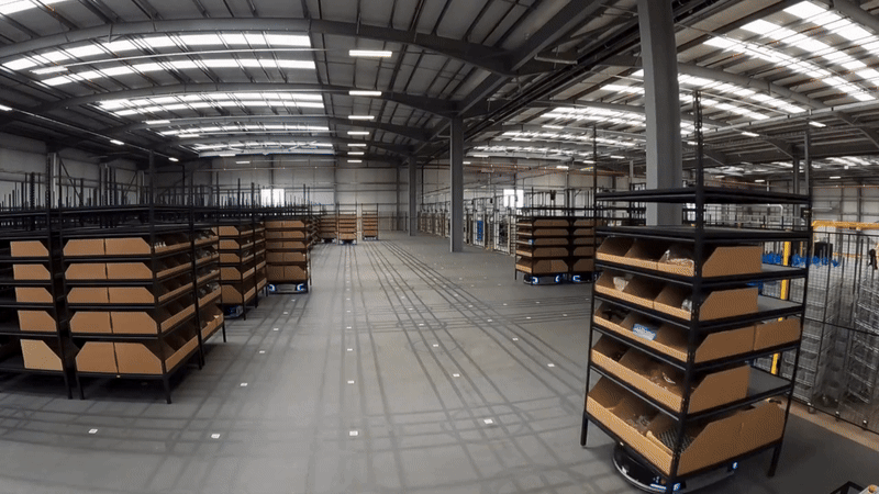 GIF showing Wincanton's warehouse robotics seamlessly moving pallets in the facility.